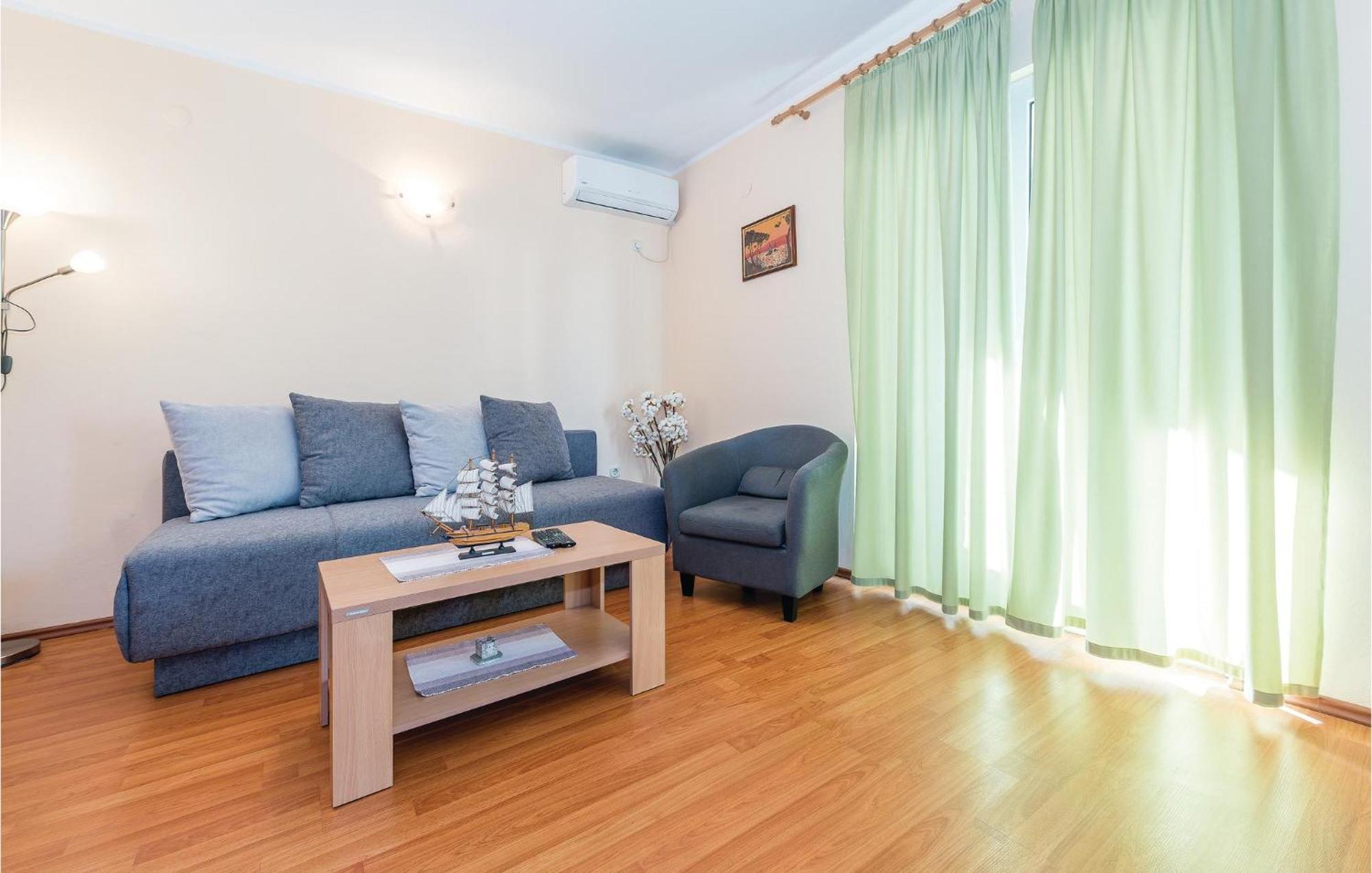 Beautiful Apartment In Raslina With Wifi Εξωτερικό φωτογραφία
